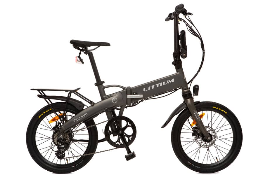 De Littium Ibiza Titanium elektrische fiets is ontworpen voor de meest veeleisende fietsers. Het is wendbaar