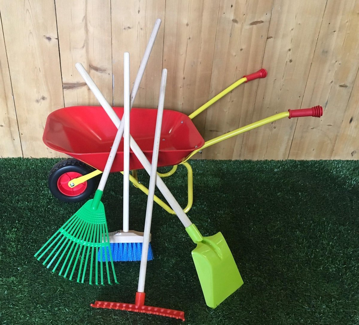 Kindertuingereedschapset met kruiwagen van metaal - Rood (5 dlg.) Speelgoedkruiwagen kopen online