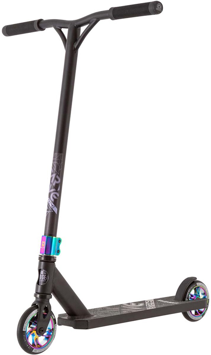 MGP - Madd Gear - Carve - Extreme Black - Chrome - Stuntstep Vanaf 6 jaar Step kopen online