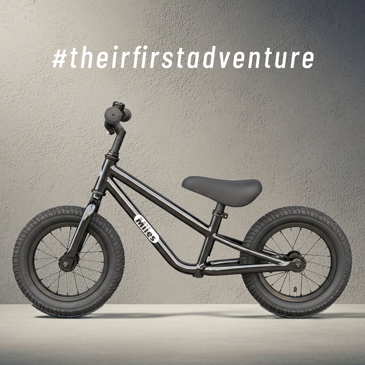 Miles Loopfiets – Space Black – 1,5 tot 4 jaar – Glans Zwart Loopfiets kopen online