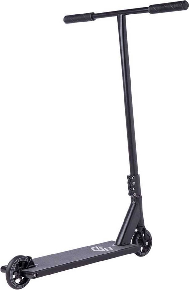 striker gravis street stuntstep black s l