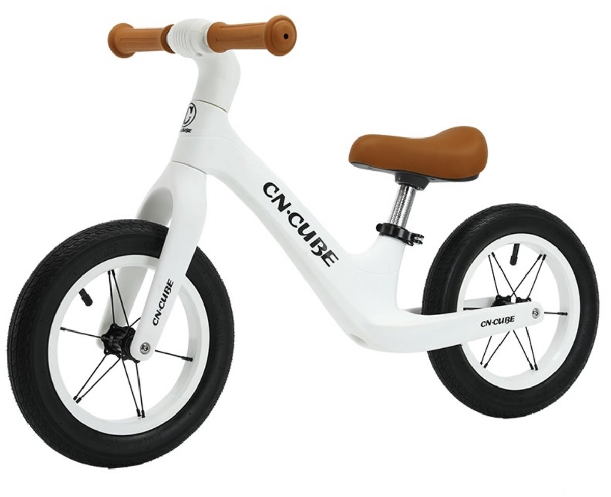 loopfiets voor kinderen 12 inch verstelbare zadel rubberen handvaten luchtbanden 1 tot 5 jaar goede kwaliteit en design wit