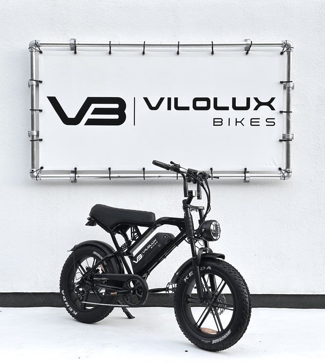 vilolux fatbike electrisch fatbike x80 pro v20 design 2025 2026 model legaal rijklaar geleverd 2 jaar garantie telefoontasje hydraulische remmen alarm nfc key unlock gps zwart