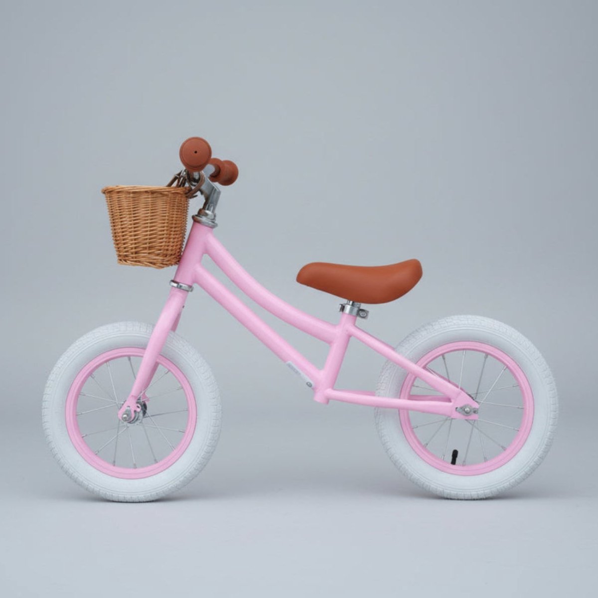 Loopfiets Royo Roze 2-4 Jaar Luchtbanden 12 Inch Meisjes/Jongens Zadel en stuur Verstelbaar Stalen Frame Lichtgewicht Inclusief Gratis Mandje Loopfiets kopen online