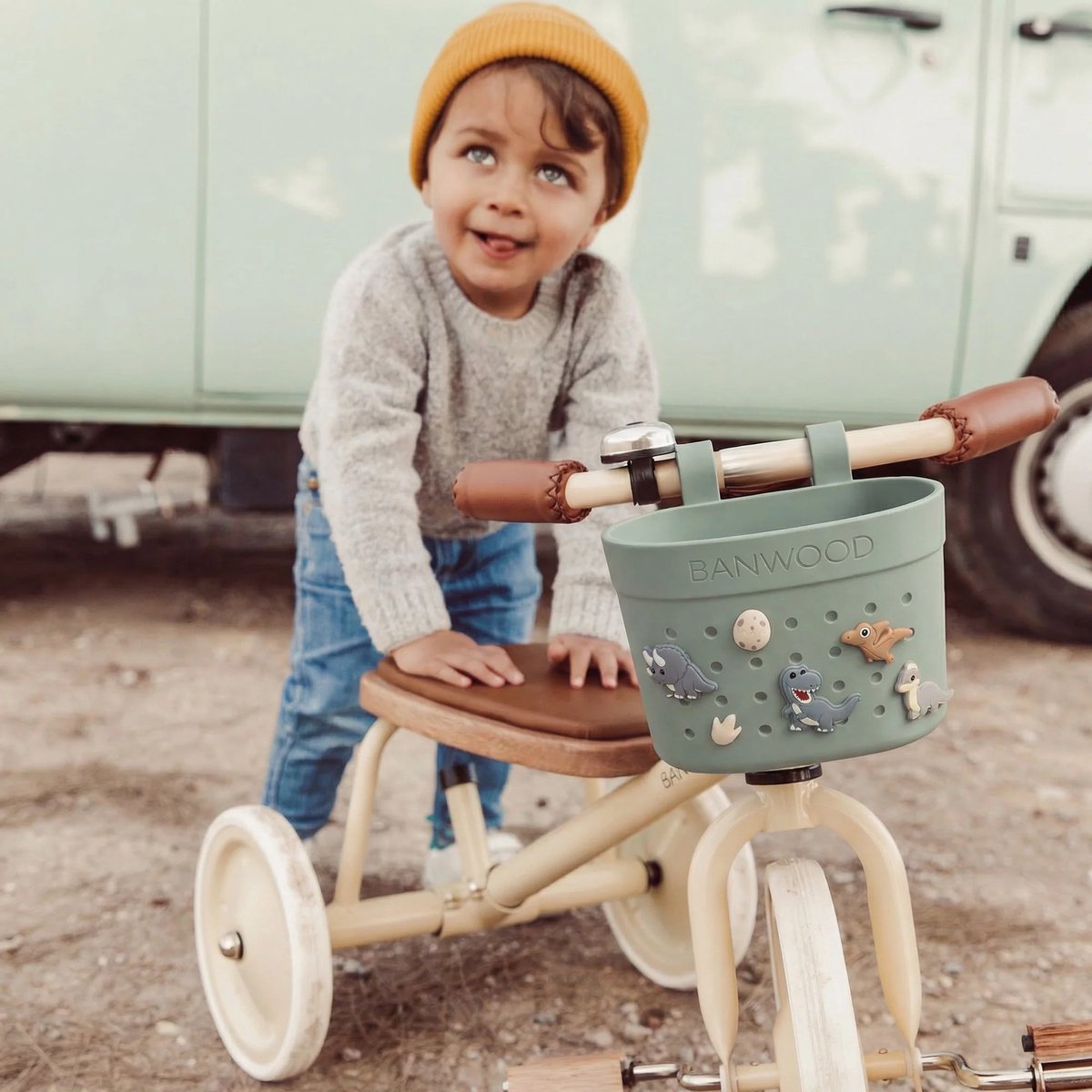 banwood pin ride basket fietsmandje mandje voor stepjes olive groen