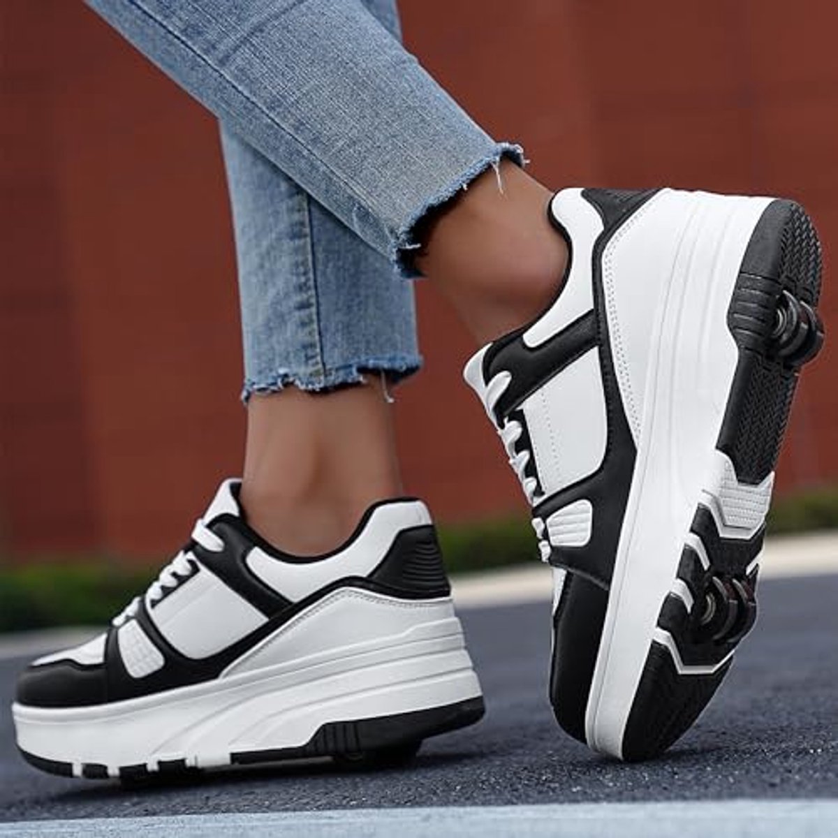 Rolschaats schoenen - Sneakers met wielen - Actieve buitenpret - Afneembare wielen - Kindermaat - Meisjes Rolschaatsen kopen online